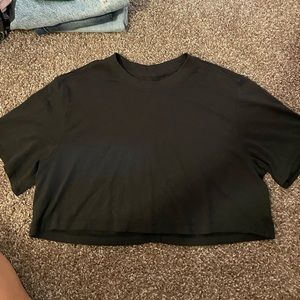 Lululemon T-shirt solid black